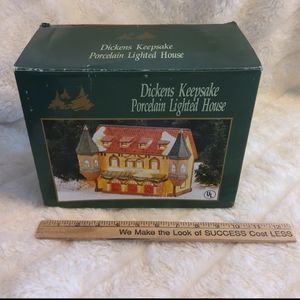 Vintage Dickens Keepsake Opera House